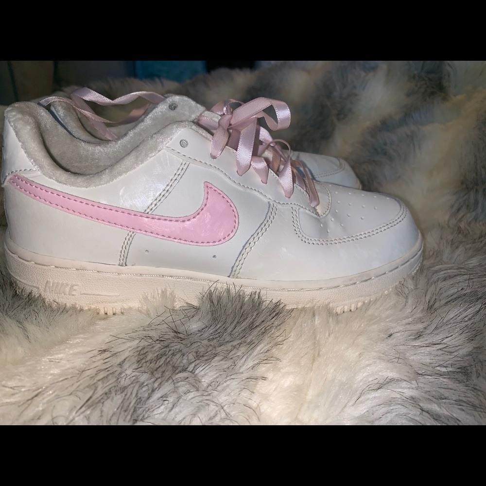 Little girls Nike airforce 1